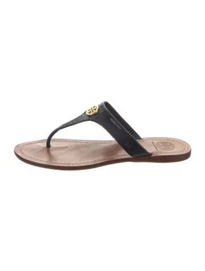 Pre-owned Tory Burch Patent Leather Flip Flops In Black