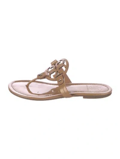 Pre-owned Tory Burch Patent Leather Flip Flops In Brown
