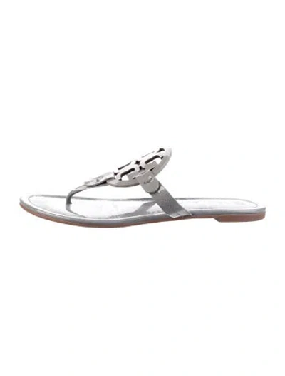 Pre-owned Tory Burch Patent Leather Flip Flops In Gray