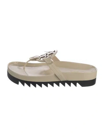 Pre-owned Tory Burch Patent Leather Flip Flops In Neutrals