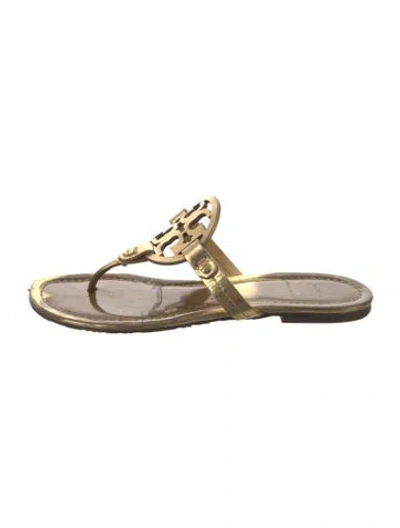 Pre-owned Tory Burch Patent Leather Flip Flops In Neutrals
