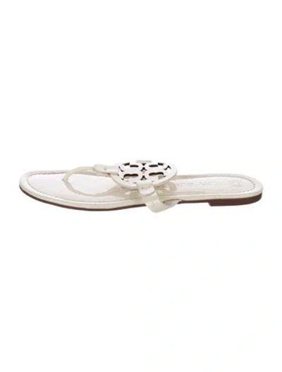 Pre-owned Tory Burch Patent Leather Flip Flops In White