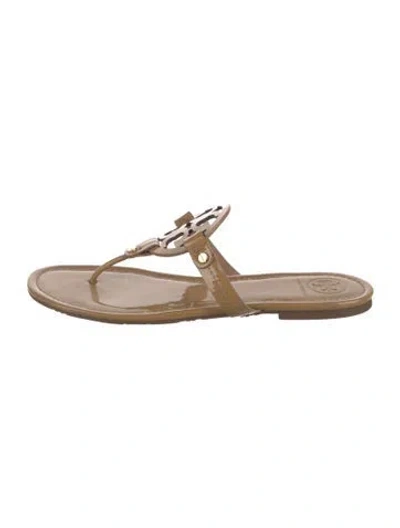 Pre-owned Tory Burch Patent Leather Lasercut Accents Flip Flops In Neutrals