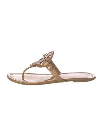 Pre-owned Tory Burch Patent Leather Lasercut Accents Flip Flops In Neutrals