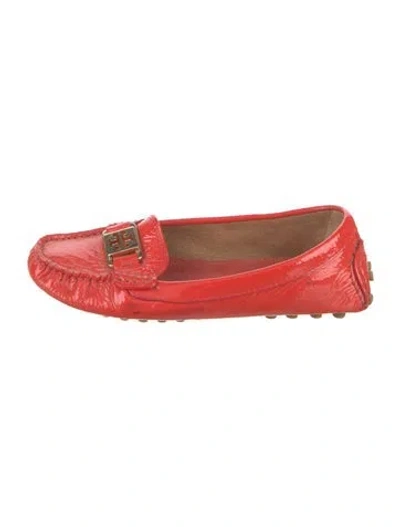 Pre-owned Tory Burch Patent Leather Loafers In Red