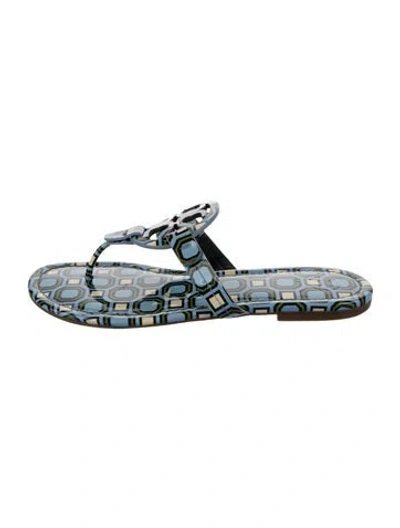 Pre-owned Tory Burch Patent Leather Printed Flip Flops In Blue
