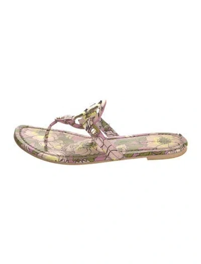 Pre-owned Tory Burch Patent Leather Printed Flip Flops In Pink