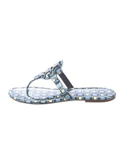 Pre-owned Tory Burch Patent Leather Printed T-strap Sandals In Blue