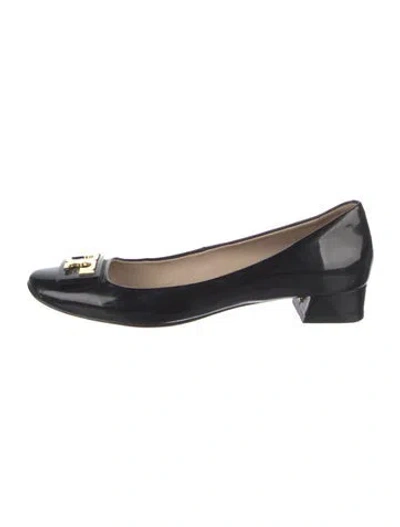 Pre-owned Tory Burch Patent Leather Pumps In Black
