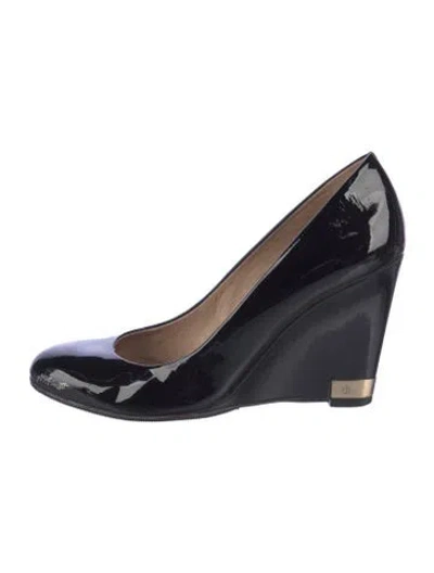 Pre-owned Tory Burch Patent Leather Pumps In Black