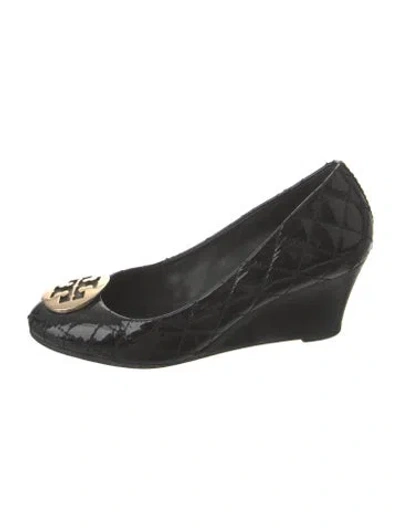 Pre-owned Tory Burch Patent Leather Pumps In Black