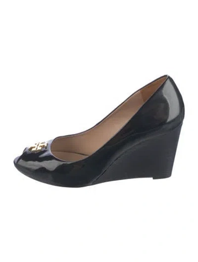 Pre-owned Tory Burch Patent Leather Pumps In Blue