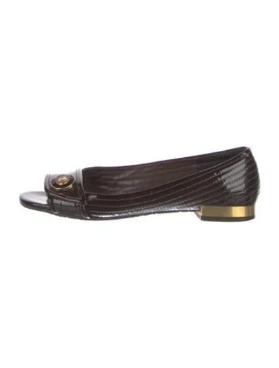 Pre-owned Tory Burch Patent Leather Pumps In Brown