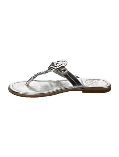 Pre-owned Tory Burch Patent Leather Slides In Silver