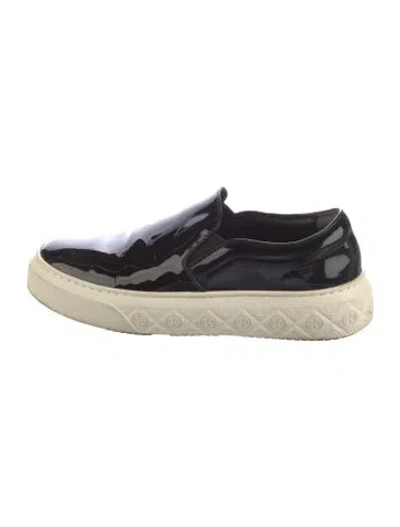 Pre-owned Tory Burch Patent Leather Sneakers In Black