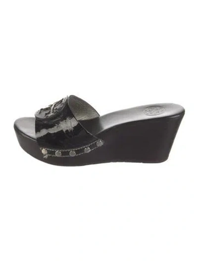 Pre-owned Tory Burch Patent Leather Studded Accents Slides In Black