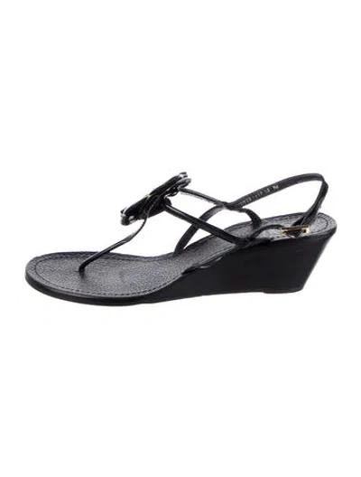 Pre-owned Tory Burch Patent Leather T-strap Sandals In Black