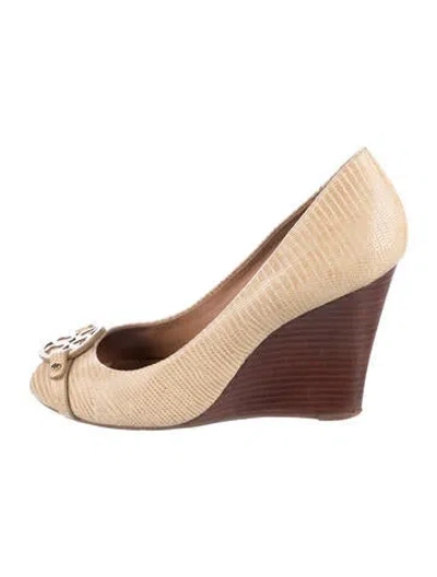 Pre-owned Tory Burch Pumps In Black