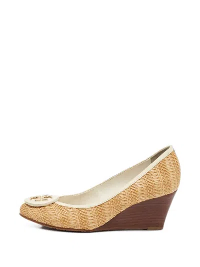 Pre-owned Tory Burch Reva Woven Wedge Pumps In Neutrals
