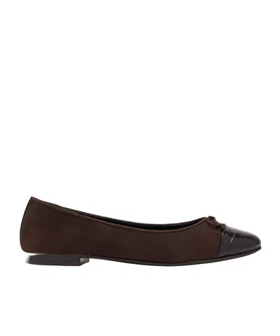 Tory Burch Round Toe Ballet Flats