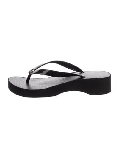 Pre-owned Tory Burch Rubber Flip Flops In Black