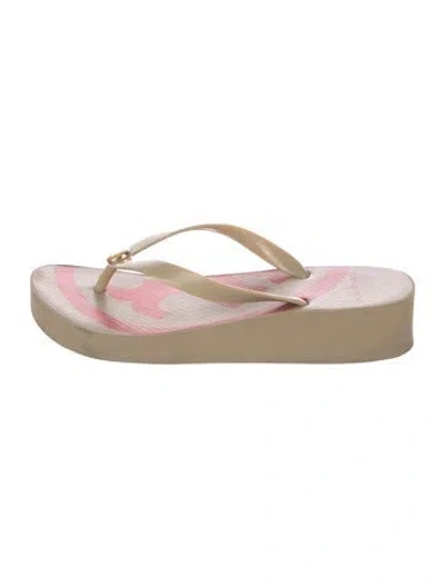 Pre-owned Tory Burch Rubber Graphic Print Flip Flops In Neutrals