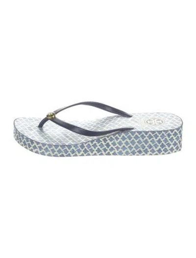 Pre-owned Tory Burch Rubber Patterned Flip Flops In Blue