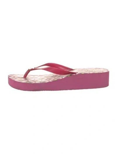 Pre-owned Tory Burch Rubber Patterned Flip Flops In Pink