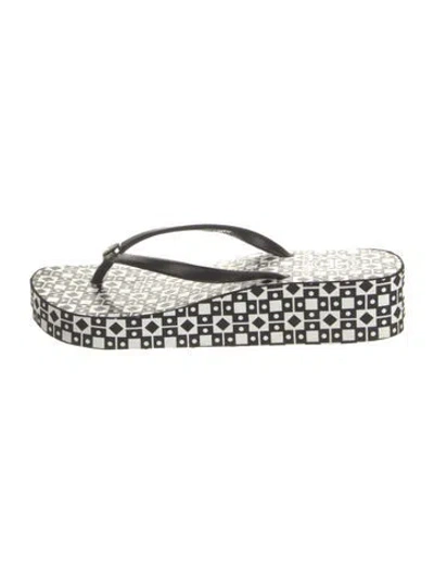 Pre-owned Tory Burch Rubber Printed Flip Flops In Black