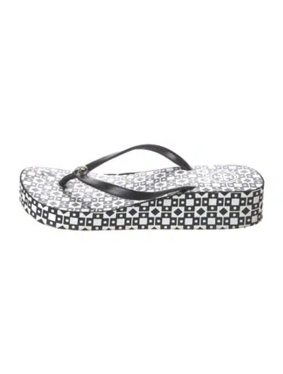 Pre-owned Tory Burch Rubber Printed Flip Flops In Black