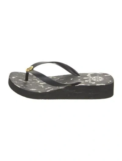 Pre-owned Tory Burch Rubber Printed Flip Flops In Black