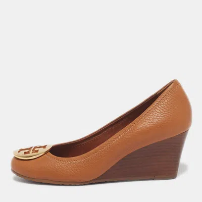 Pre-owned Tory Burch Sally Size 35 Tan Leather Wedge Pumps In Brown