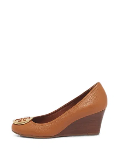 Pre-owned Tory Burch Sally Wedge Pumps In Brown