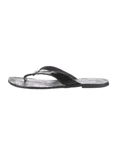 Pre-owned Tory Burch Signature Logo Patent Leather Flip Flops In Black