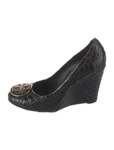 Pre-owned Tory Burch Snakeskin Animal Print Pumps In Black