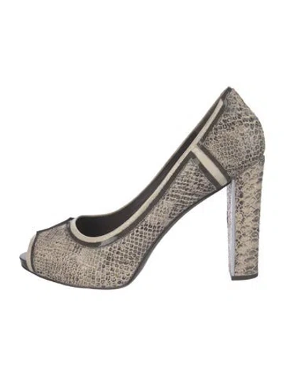 Pre-owned Tory Burch Snakeskin Animal Print Pumps In Neutral