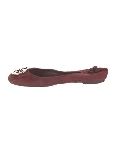 Pre-owned Tory Burch Suede Ballet Flats In Burgundy