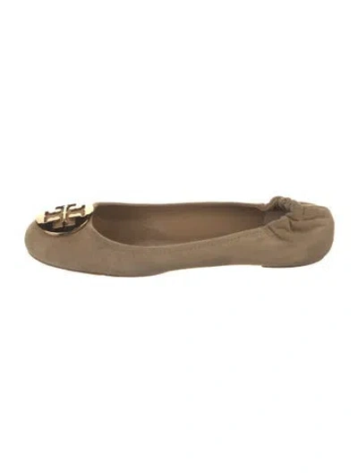 Pre-owned Tory Burch Suede Ballet Flats In Neutral