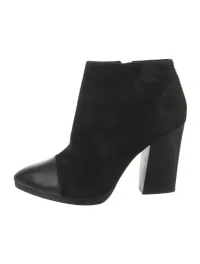 Pre-owned Tory Burch Suede Boots In Black