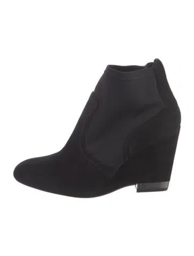 Pre-owned Tory Burch Suede Boots In Black