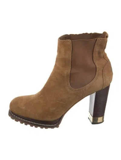 Pre-owned Tory Burch Suede Chelsea Boots In Neutral
