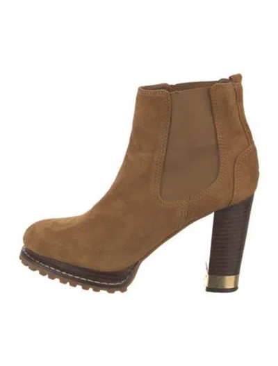 Pre-owned Tory Burch Suede Chelsea Boots In Neutral