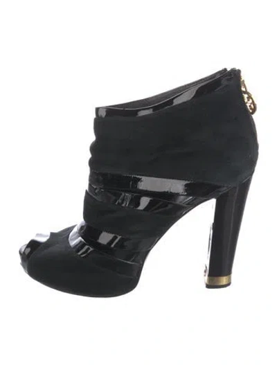 Pre-owned Tory Burch Suede Cutout Accent Boots In Black