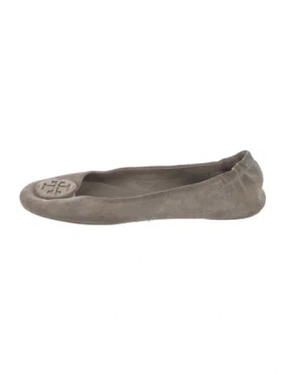 Pre-owned Tory Burch Suede Flats In Gray