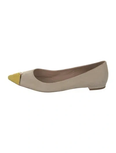 Pre-owned Tory Burch Suede Flats In Neutral