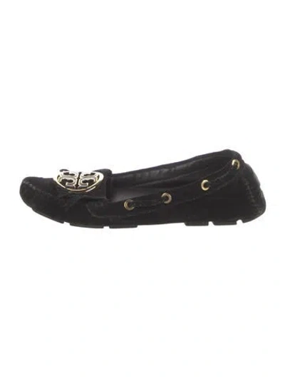Pre-owned Tory Burch Suede Loafers In Black