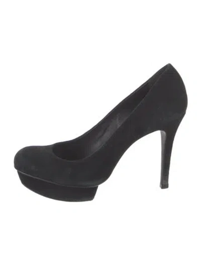 Pre-owned Tory Burch Suede Pumps In Black
