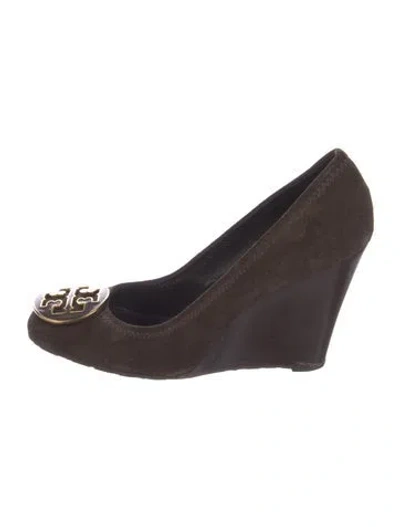Pre-owned Tory Burch Suede Pumps In Brown