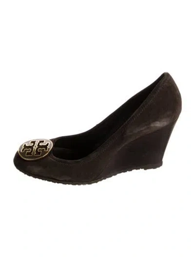 Pre-owned Tory Burch Suede Pumps In Brown