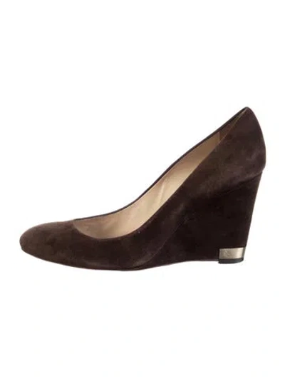 Pre-owned Tory Burch Suede Pumps In Brown